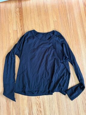 lululemon athletica Black Long-Sleeve Crewneck Top